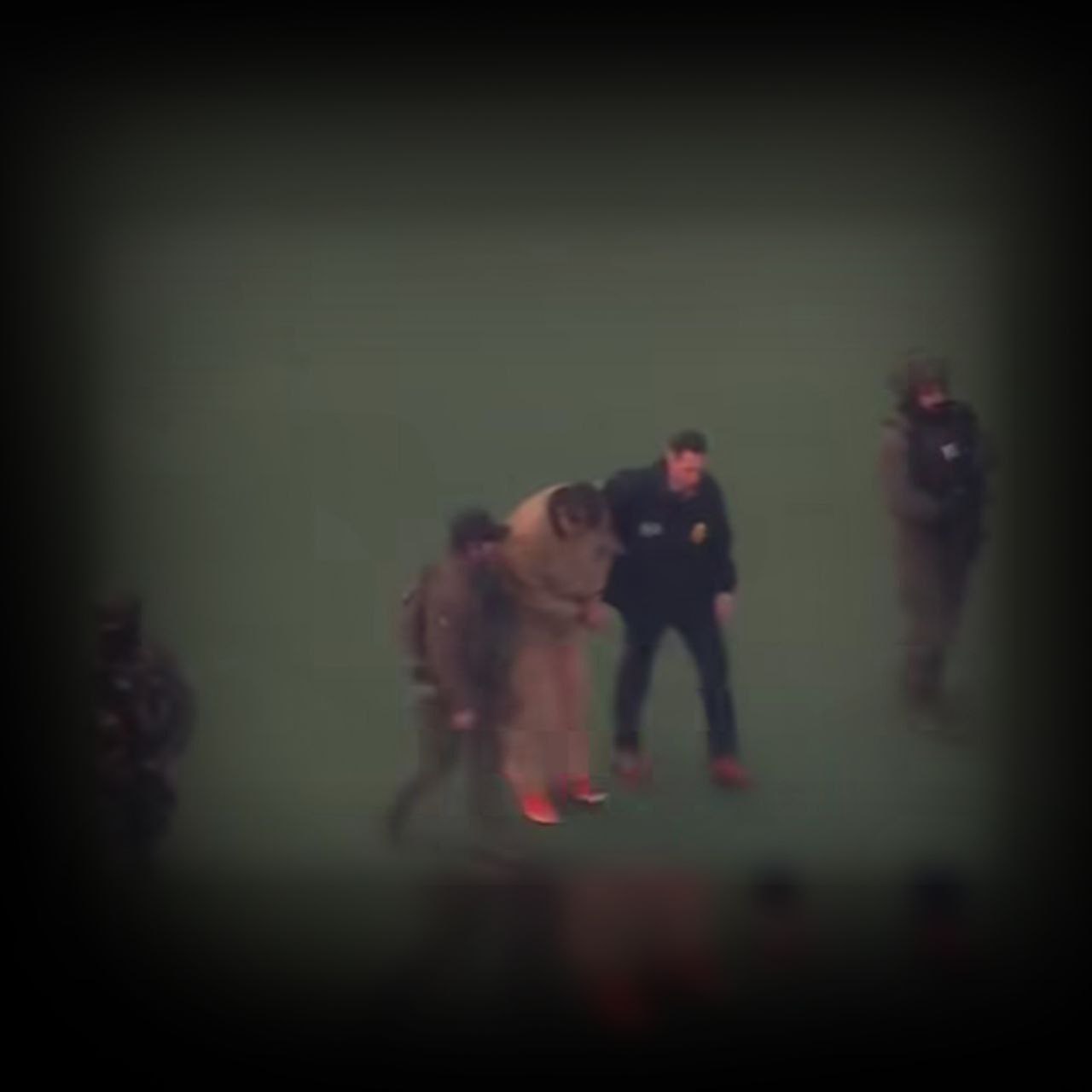 السلطات الأمريكية تنقل “مادورو” وزوجته من مقرّ احتجازهما إلى المحكمة في نيويورك