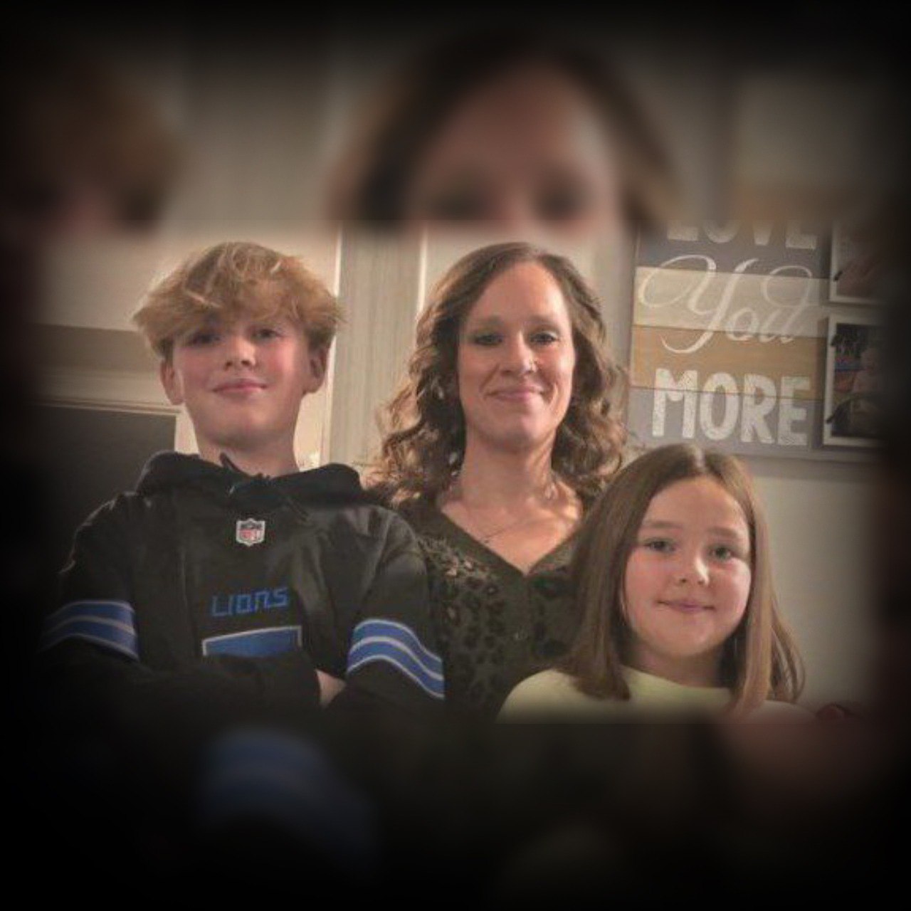  وفاة أم لطفلين من بلدة كلينتون تاونشيب في حادث سير وطفلها ينجو بأعجوبة